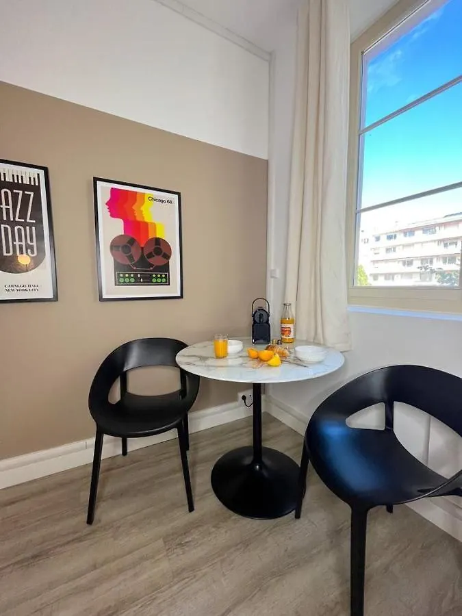 Apartment Suite Bagkammon Place Carnot Lyon France