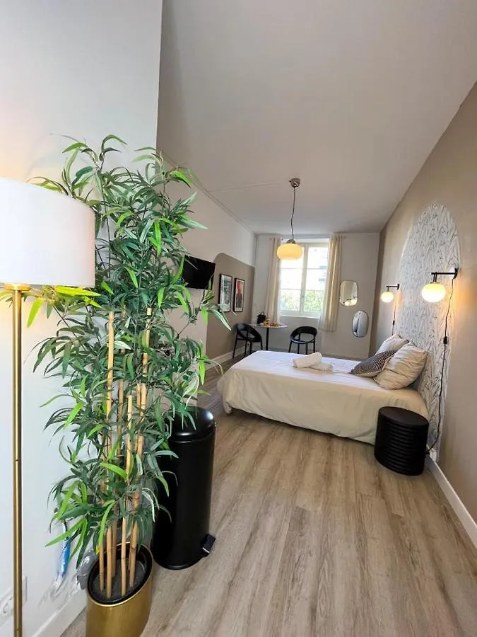 Apartment Suite Bagkammon Place Carnot Lyon France